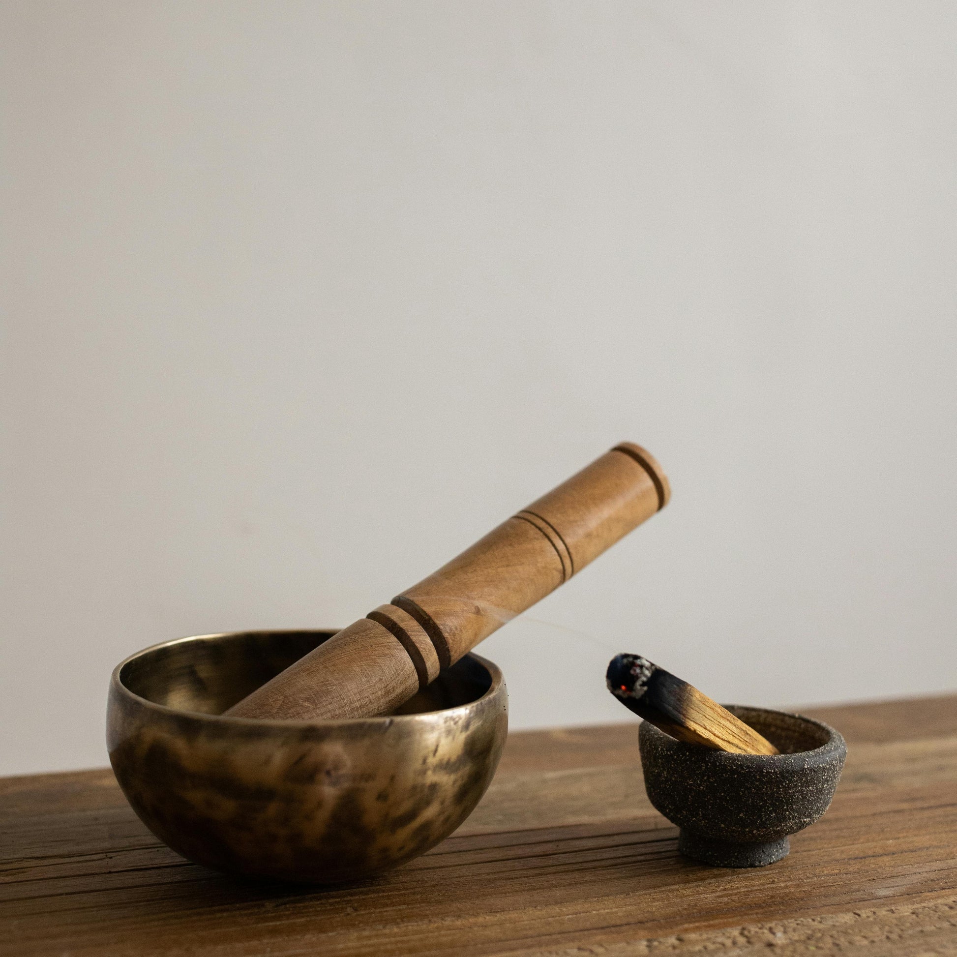 Palo Santo Soy Candle | 100% Soy Wax, Strong Earthy Scent